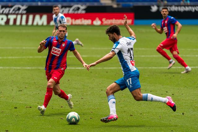 怀特三双绿军大胜活塞6连胜 骑士险胜步行者